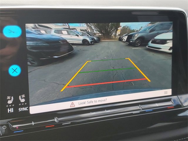 Used 2025 Volkswagen Atlas Cross Sport SE image 29