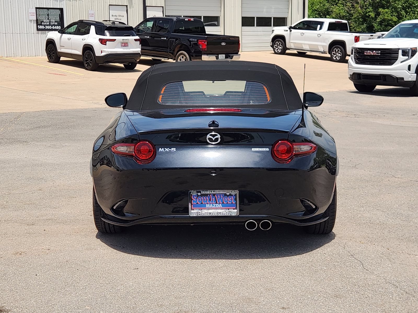 Used 2023 MAZDA MX-5 Miata Club w/ Brembo/BBS Recaro Package RWD image 8