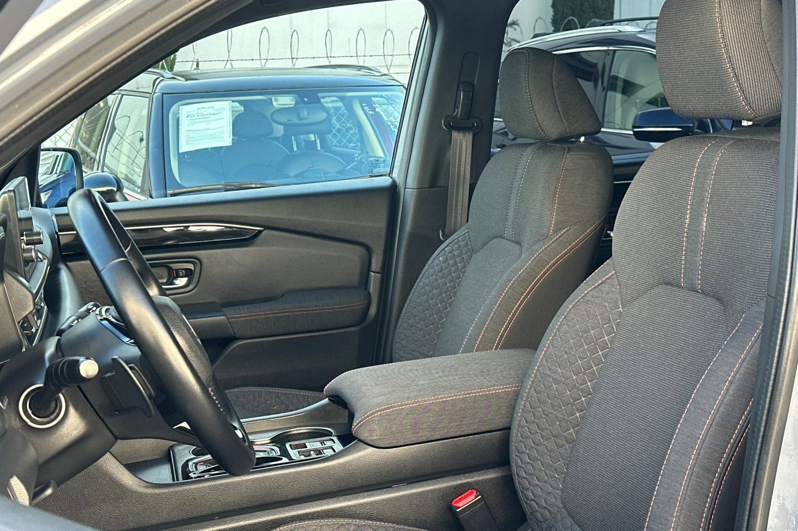 Used 2023 Honda Pilot Sport image 5
