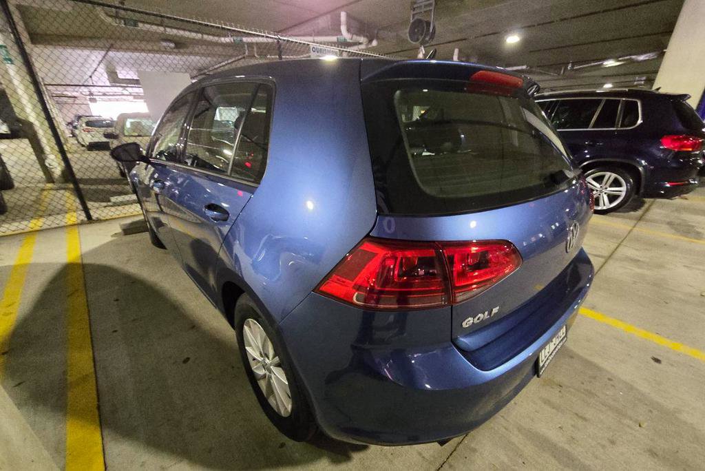 Used 2015 Volkswagen Golf S FWD image 13