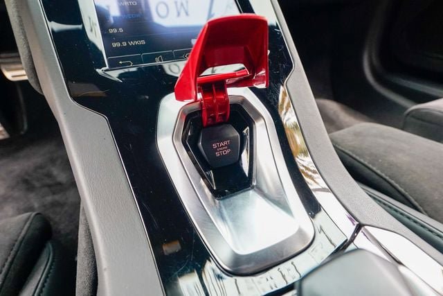 Used 2021 Lamborghini Huracan EVO image 76