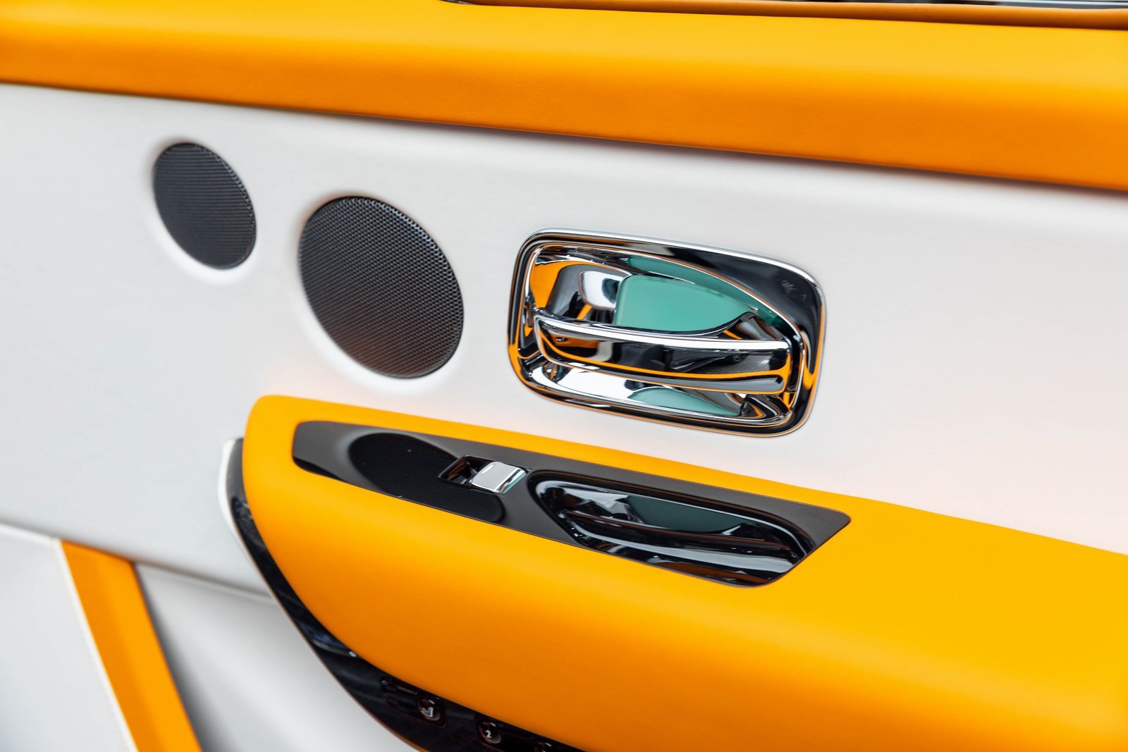 New 2026 Rolls-Royce Cullinan Black Badge image 38