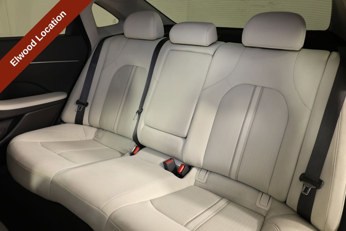 Used 2024 Hyundai Sonata SEL w/ Convenience Package FWD image 11