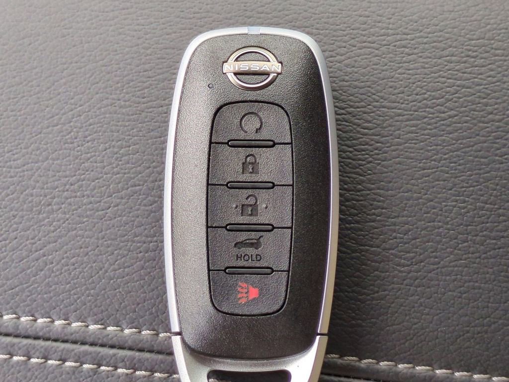 Certified 2025 Nissan Murano SL image 32