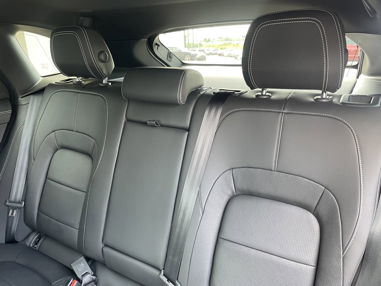 New 2024 Jaguar F-PACE R-Dynamic S image 25