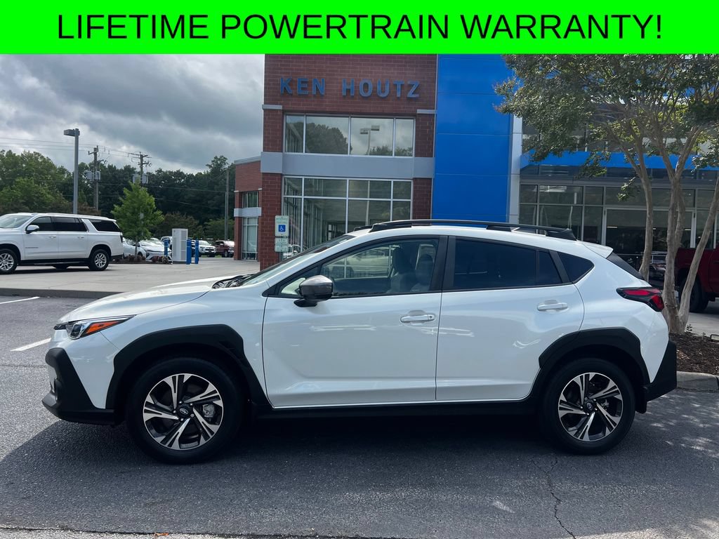 Used 2024 Subaru Crosstrek 2.0i Premium AWD/4WD image 2