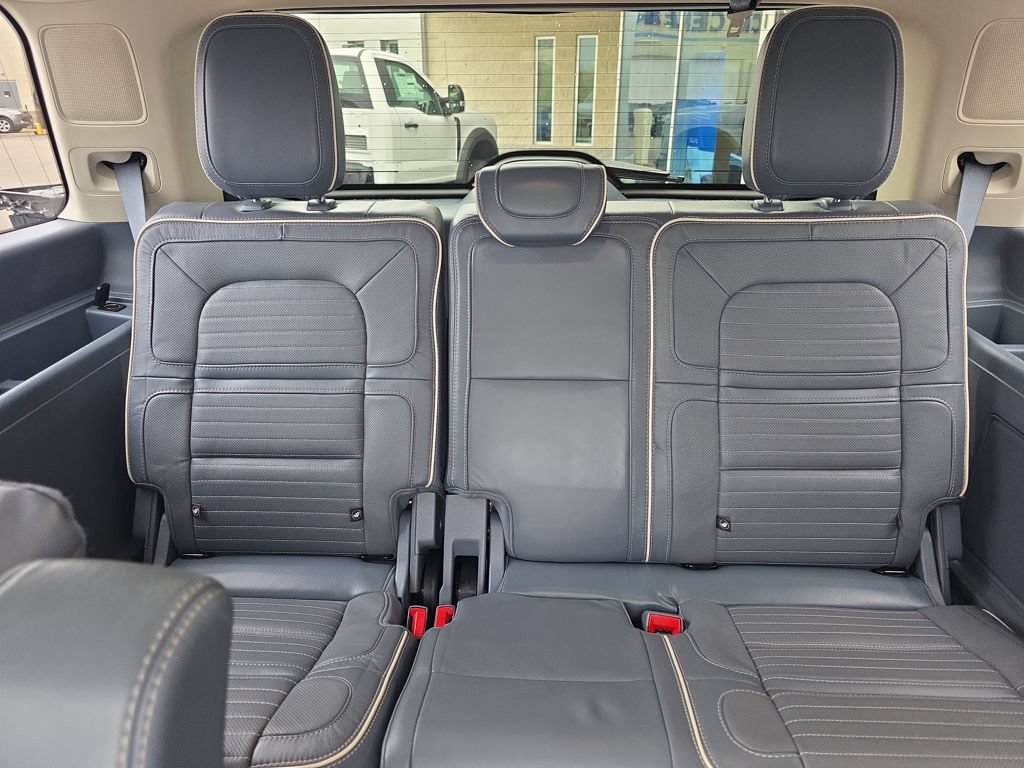 Used 2022 Lincoln Navigator Black Label AWD/4WD image 44