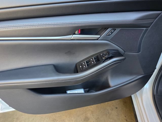 Used 2024 MAZDA MAZDA3 s FWD image 8