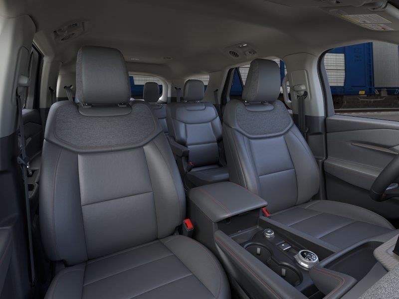 New 2026 Ford Explorer Active w/ Active Comfort Package AWD/4WD image 10