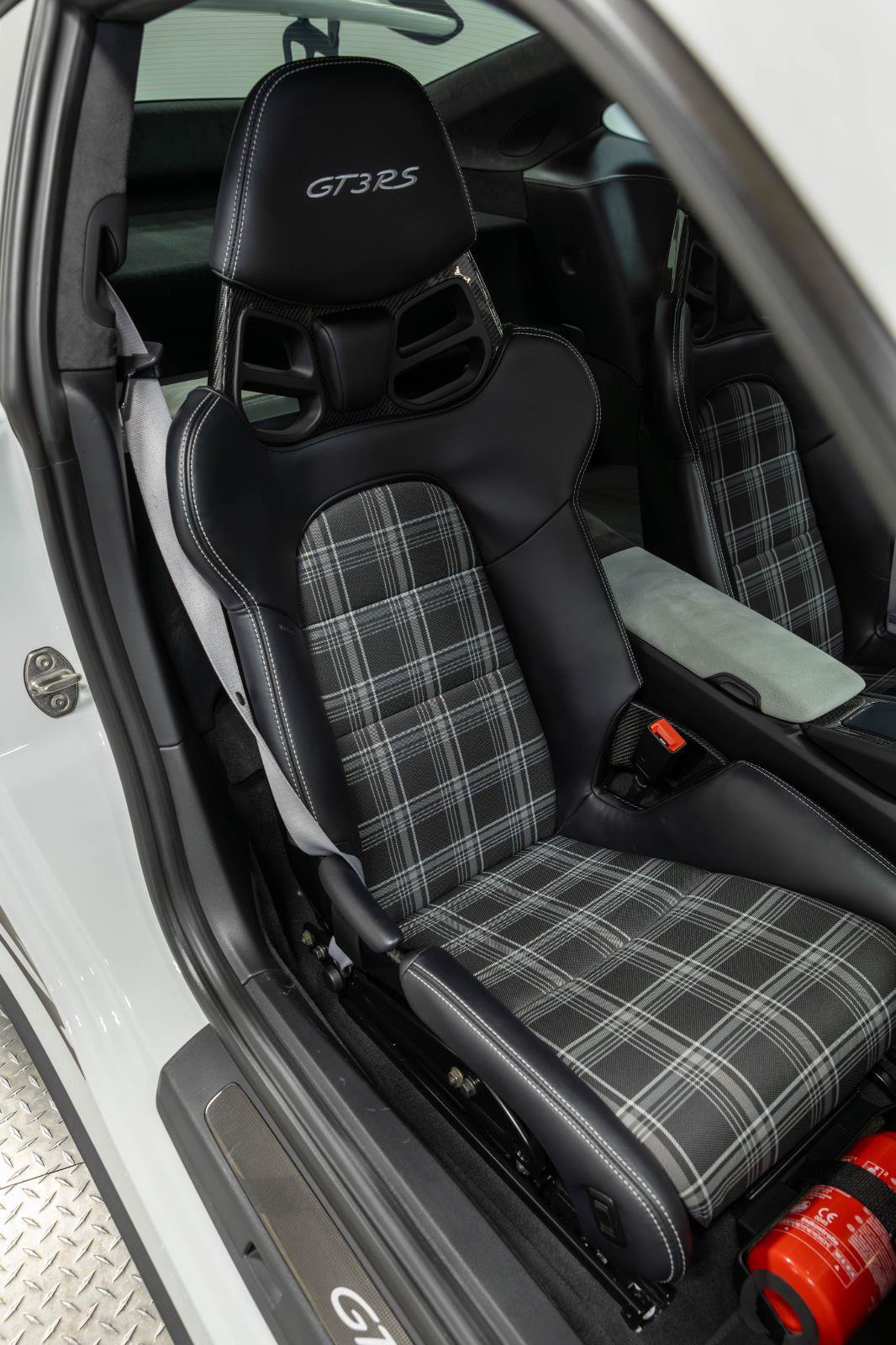Used 2016 Porsche 911 GT3 RS RWD image 89