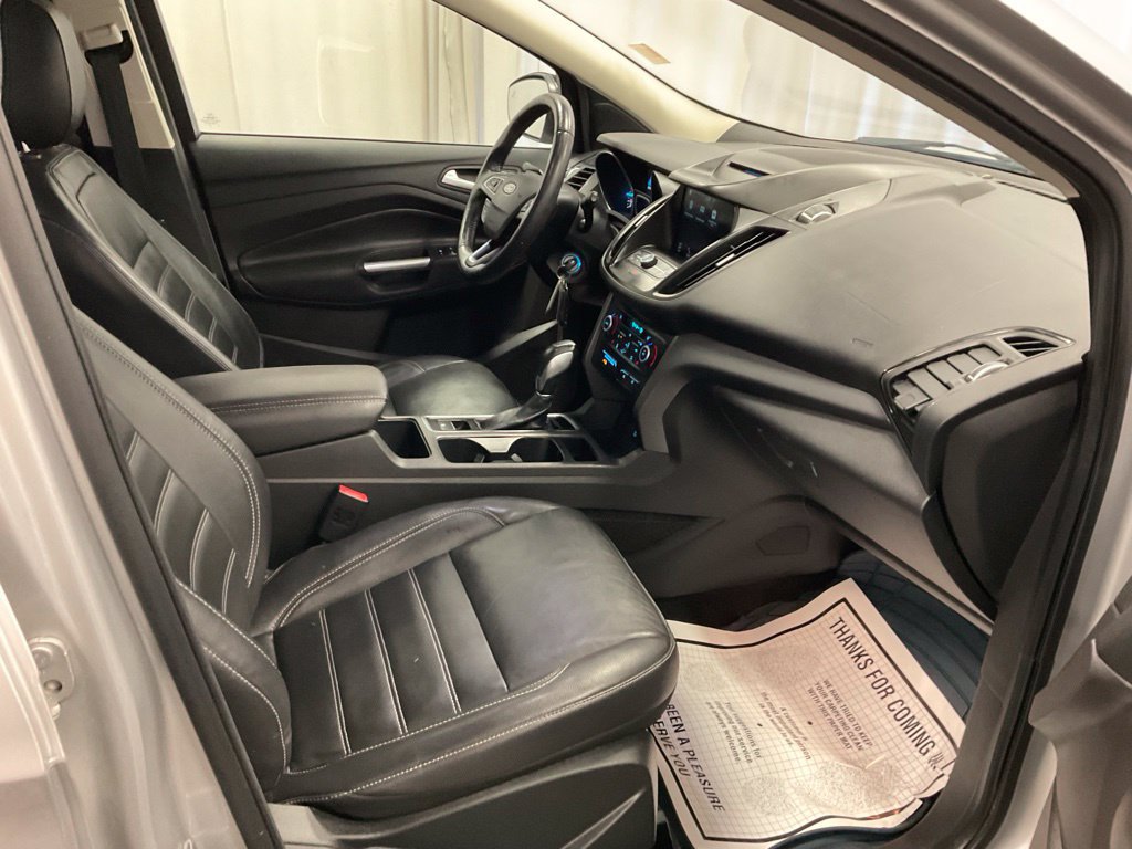 Used 2018 Ford Escape SEL w/ Ford Safe & Smart Package AWD/4WD image 9
