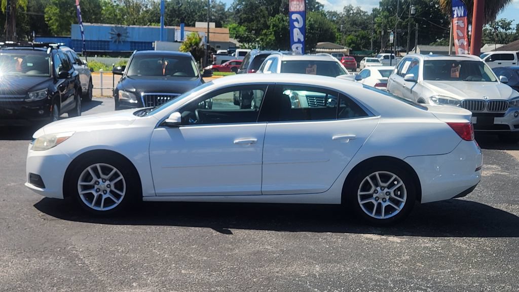 Used 2015 Chevrolet Malibu LT w/ Power Convenience Package FWD image 3