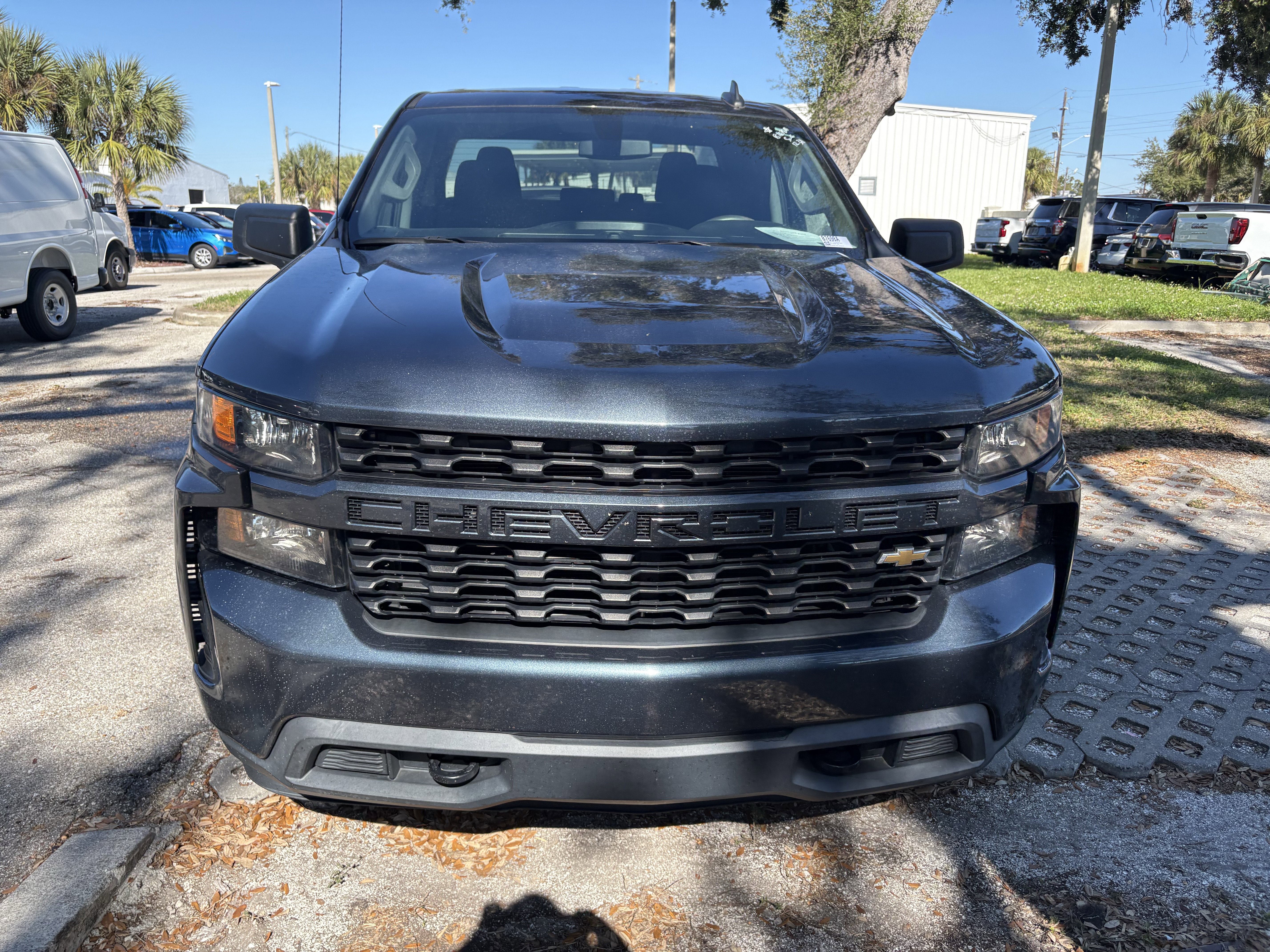 Used 2020 Chevrolet Silverado 1500 Custom w/ Custom Convenience Package image 2