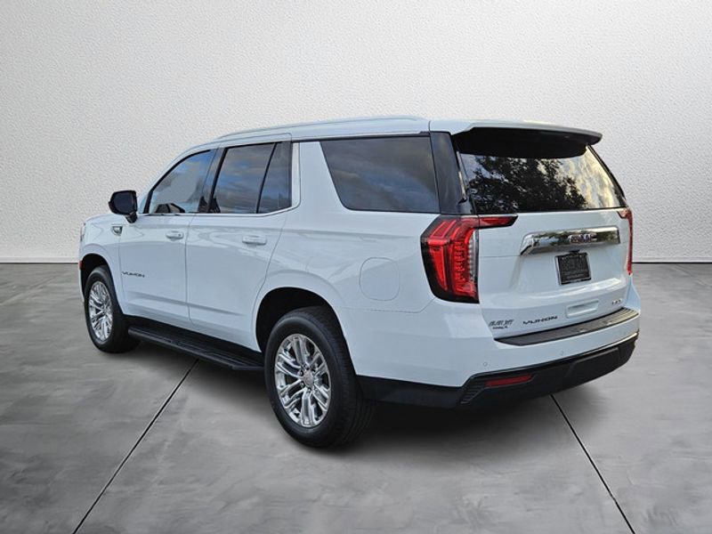 Used 2021 GMC Yukon SLE image 4