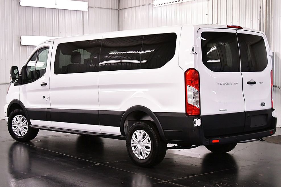 Used 2025 Ford Transit 350 XLT RWD image 5