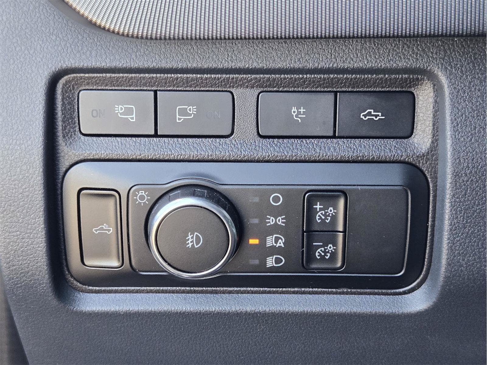 Used 2024 Ford F250 Platinum AWD/4WD image 23