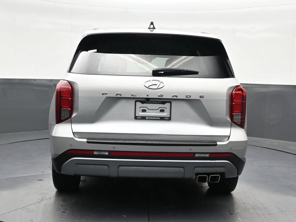 Used 2025 Hyundai Palisade SEL FWD image 4