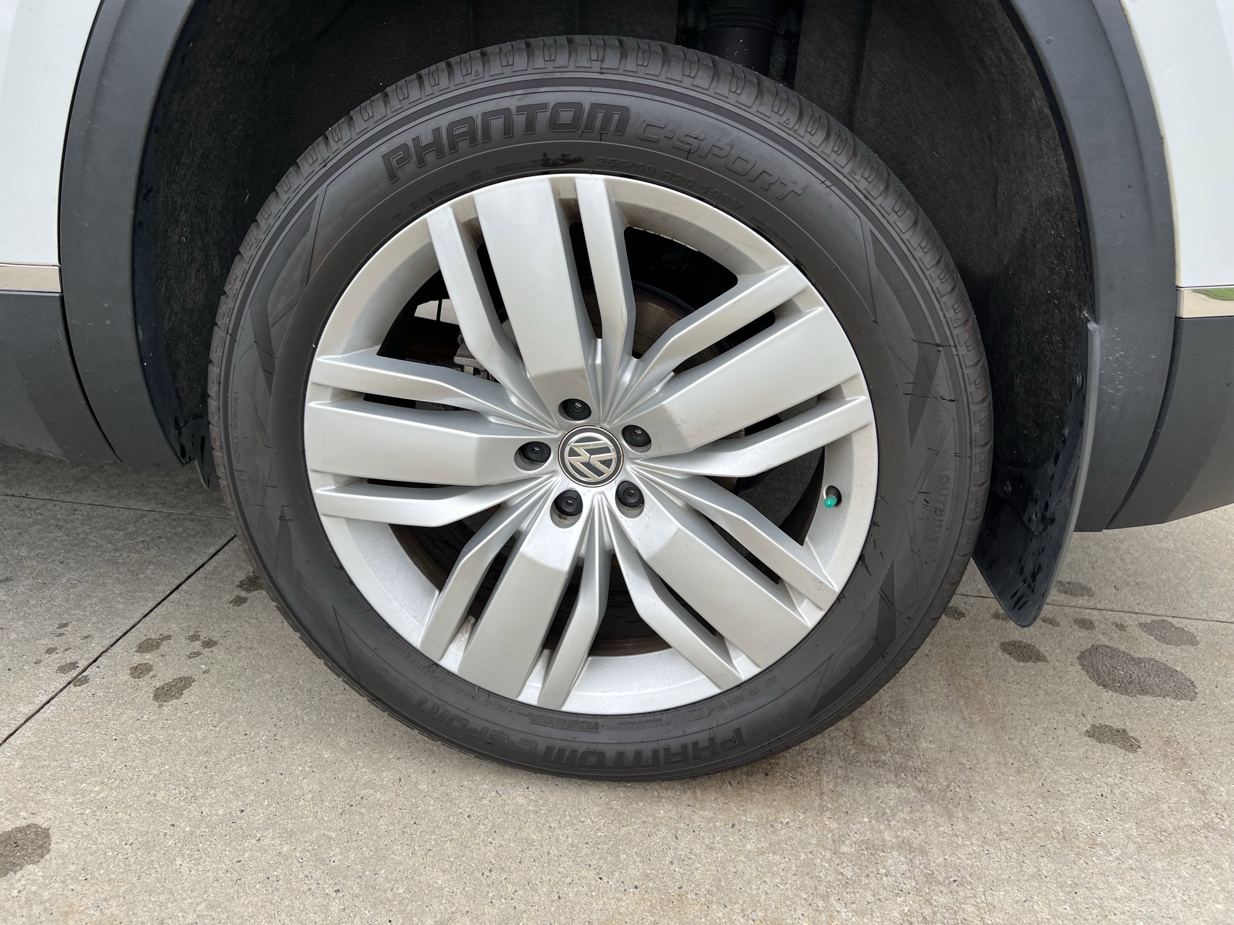 Used 2019 Volkswagen Atlas SEL AWD/4WD image 13