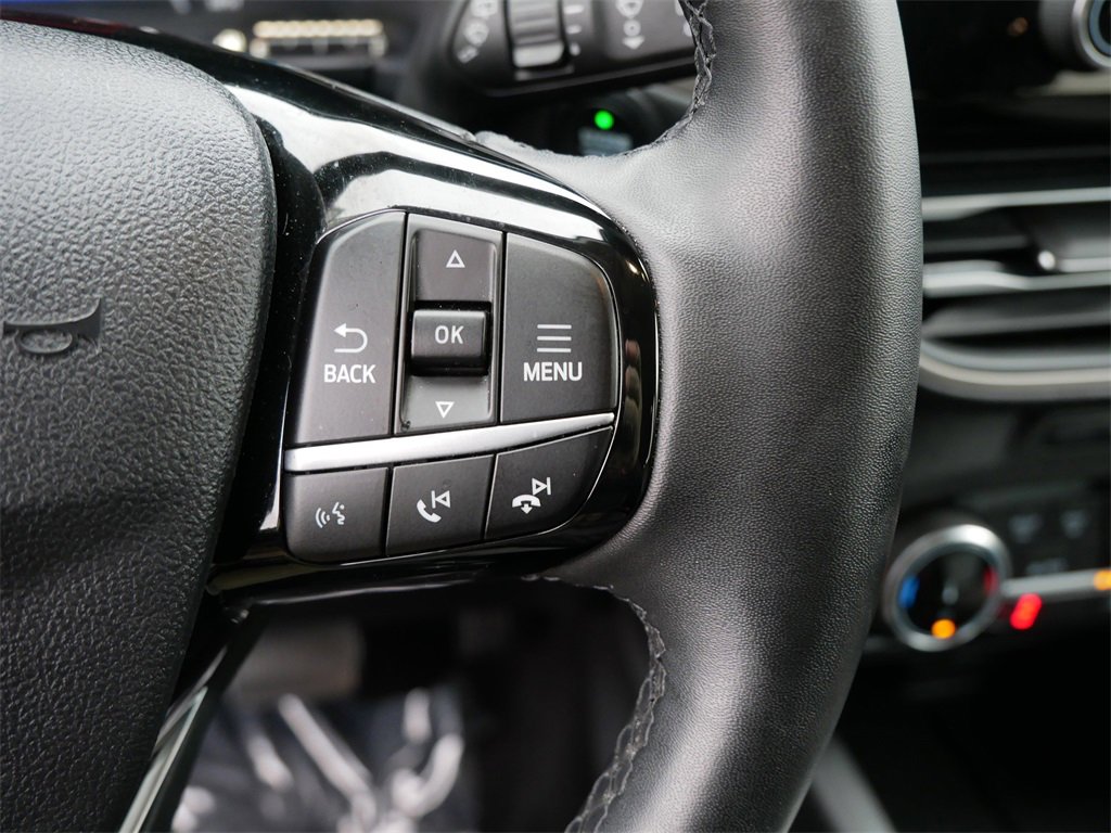 Used 2022 Ford Escape SE w/ Cold Weather Package image 18