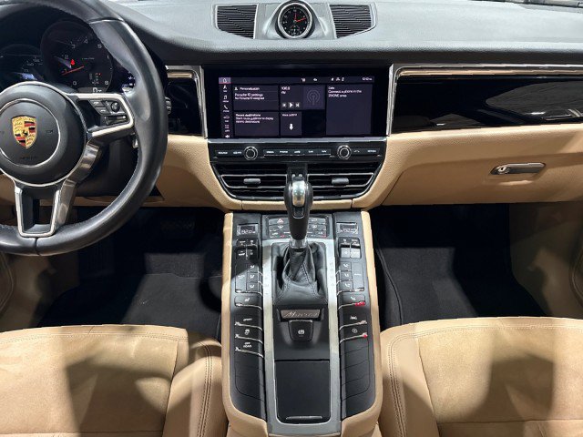 Used 2021 Porsche Macan w/ Premium Package image 77