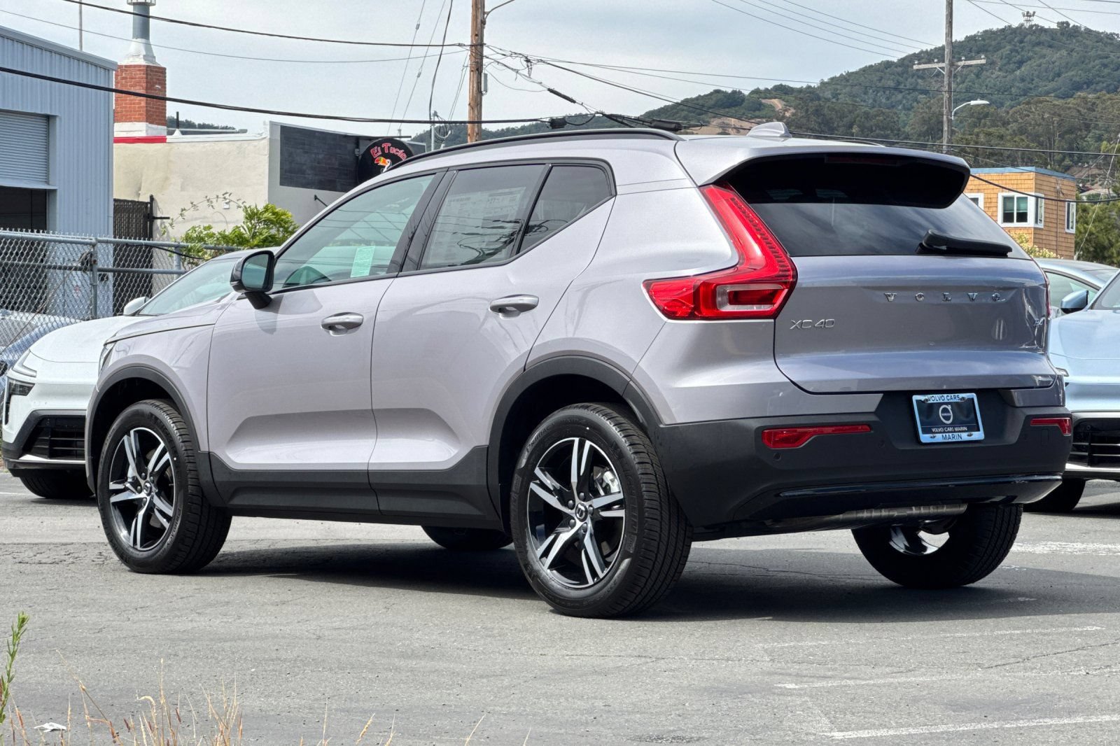 New 2026 Volvo XC40 B4 Core w/ Protection Package Premier FWD image 6