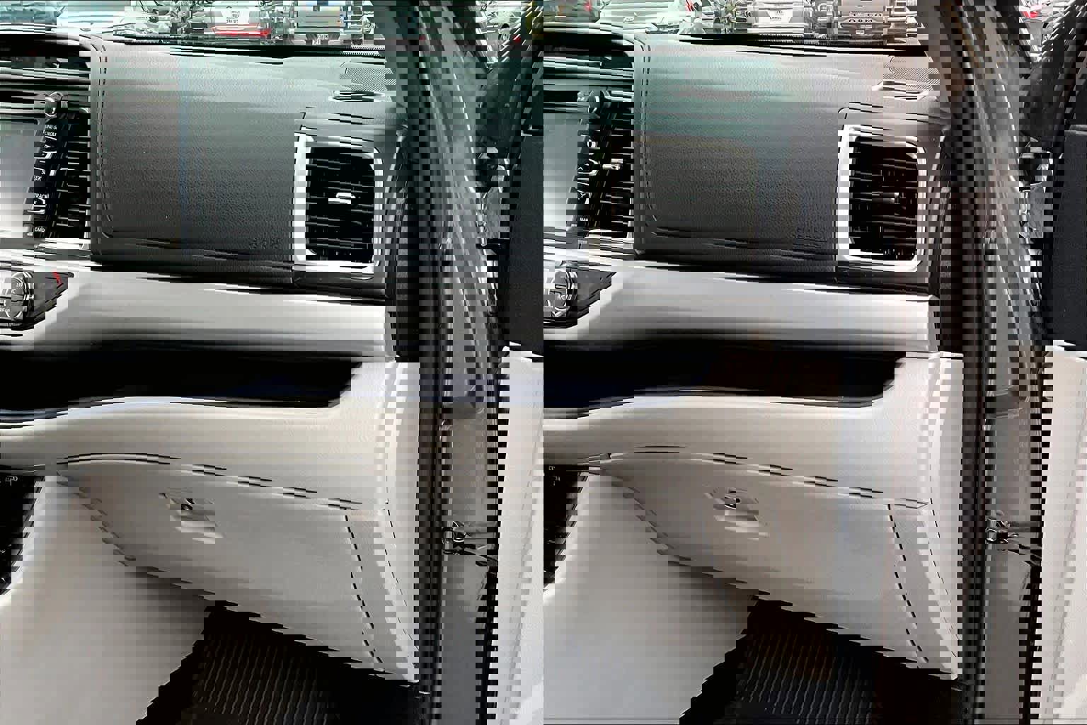 Certified 2019 Toyota Highlander XLE image 19