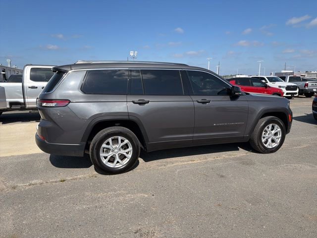 Used 2023 Jeep Grand Cherokee L Limited w/ Luxury Tech Group II image 4