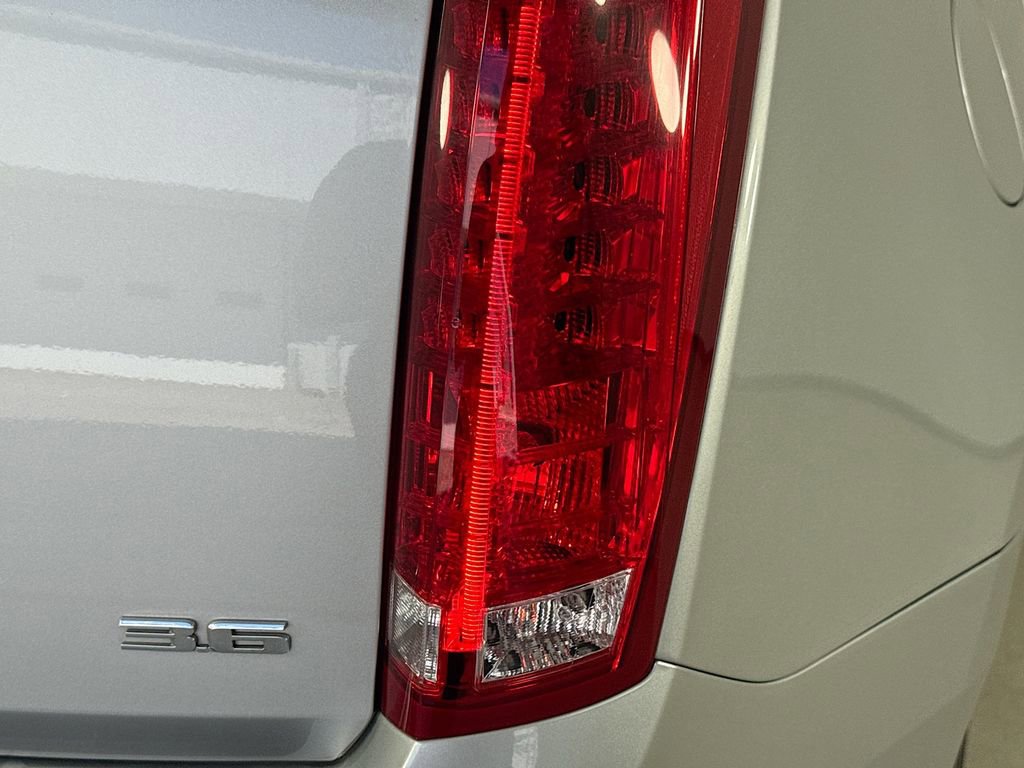 Used 2015 Cadillac SRX Luxury FWD image 34