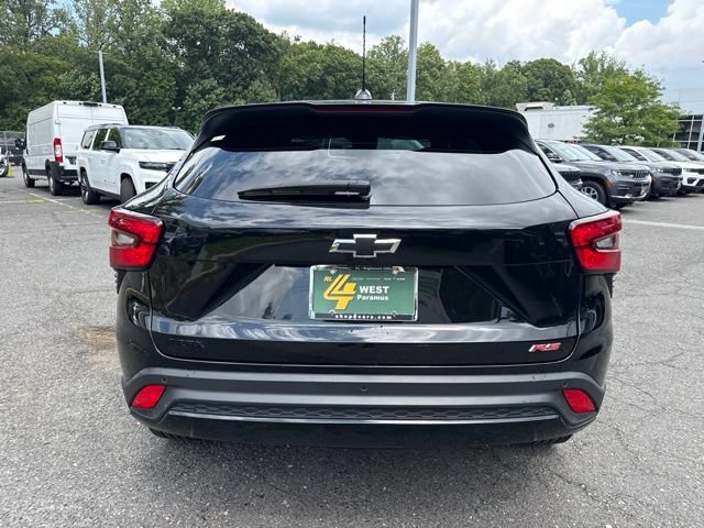 Used 2024 Chevrolet Trax RS w/ Driver Confidence Package FWD image 18
