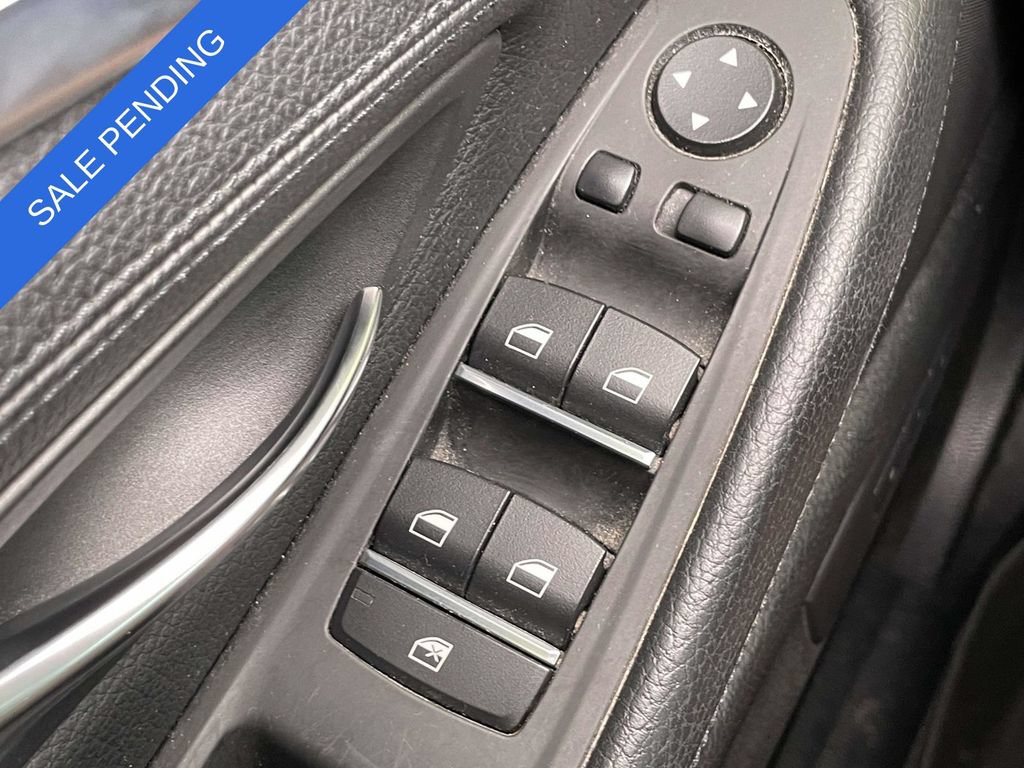 Used 2013 BMW 535i xDrive Sedan AWD/4WD image 32