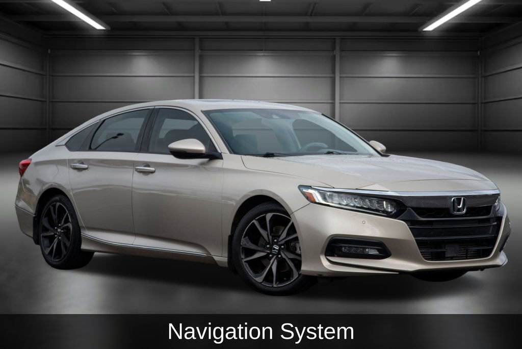 Used 2018 Honda Accord Touring image 3