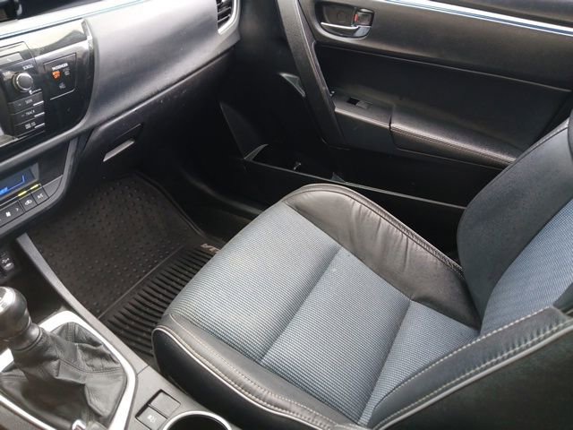 Used 2015 Toyota Corolla S image 34