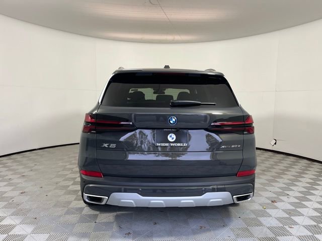 New 2026 BMW X5 xDrive50e w/ Climate Comfort Package AWD/4WD image 6