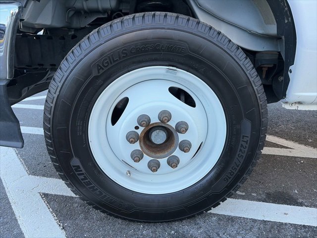 Used 2024 Ford E-450 and Econoline 450 Super Duty w/ Power Windows & Locks Group image 46