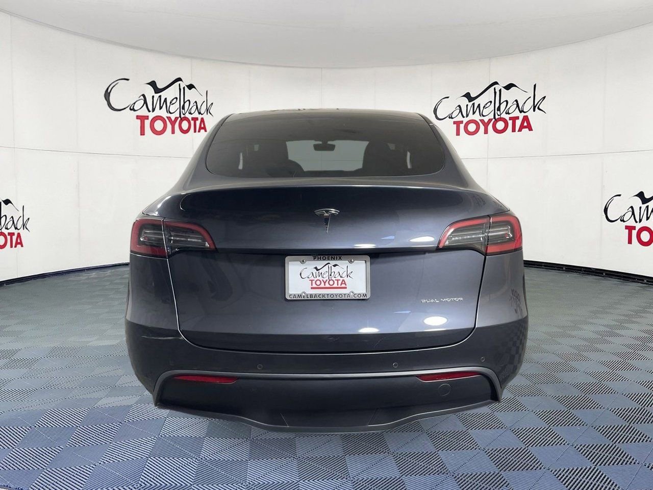 Used 2022 Tesla Model Y Long Range AWD/4WD image 6