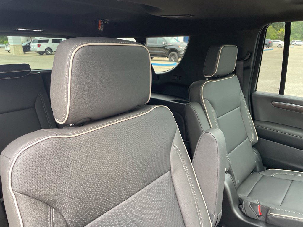 New 2026 Chevrolet Suburban Premier AWD/4WD image 40