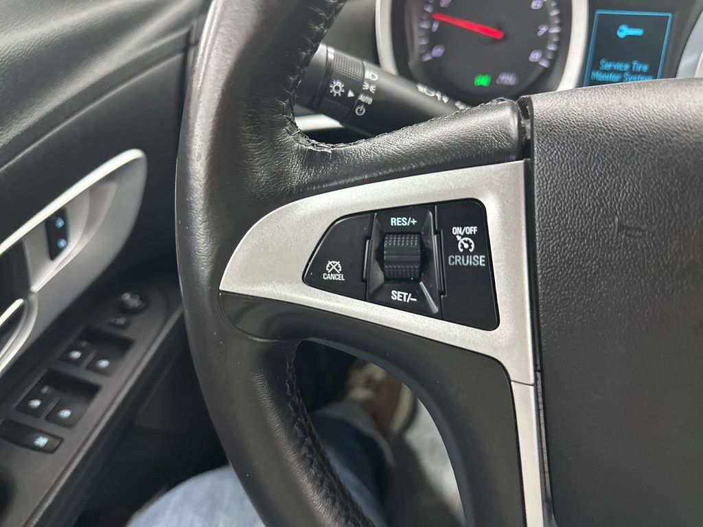 Used 2017 Chevrolet Equinox LT w/ Convenience Package image 33