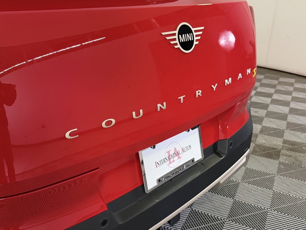 Used 2025 MINI Cooper Countryman SE w/ Comfort Package Max image 11
