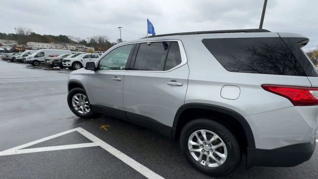 Used 2020 Chevrolet Traverse LT w/ LPO, Black Accent Package image 4
