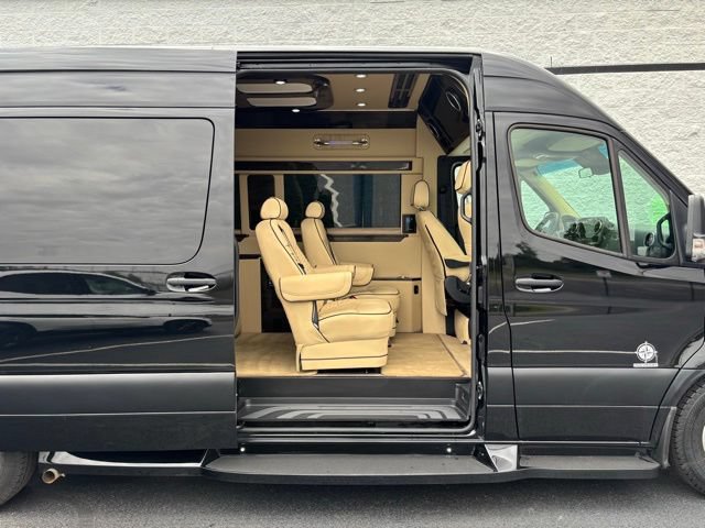 Used 2021 Mercedes-Benz Sprinter 3500 image 8