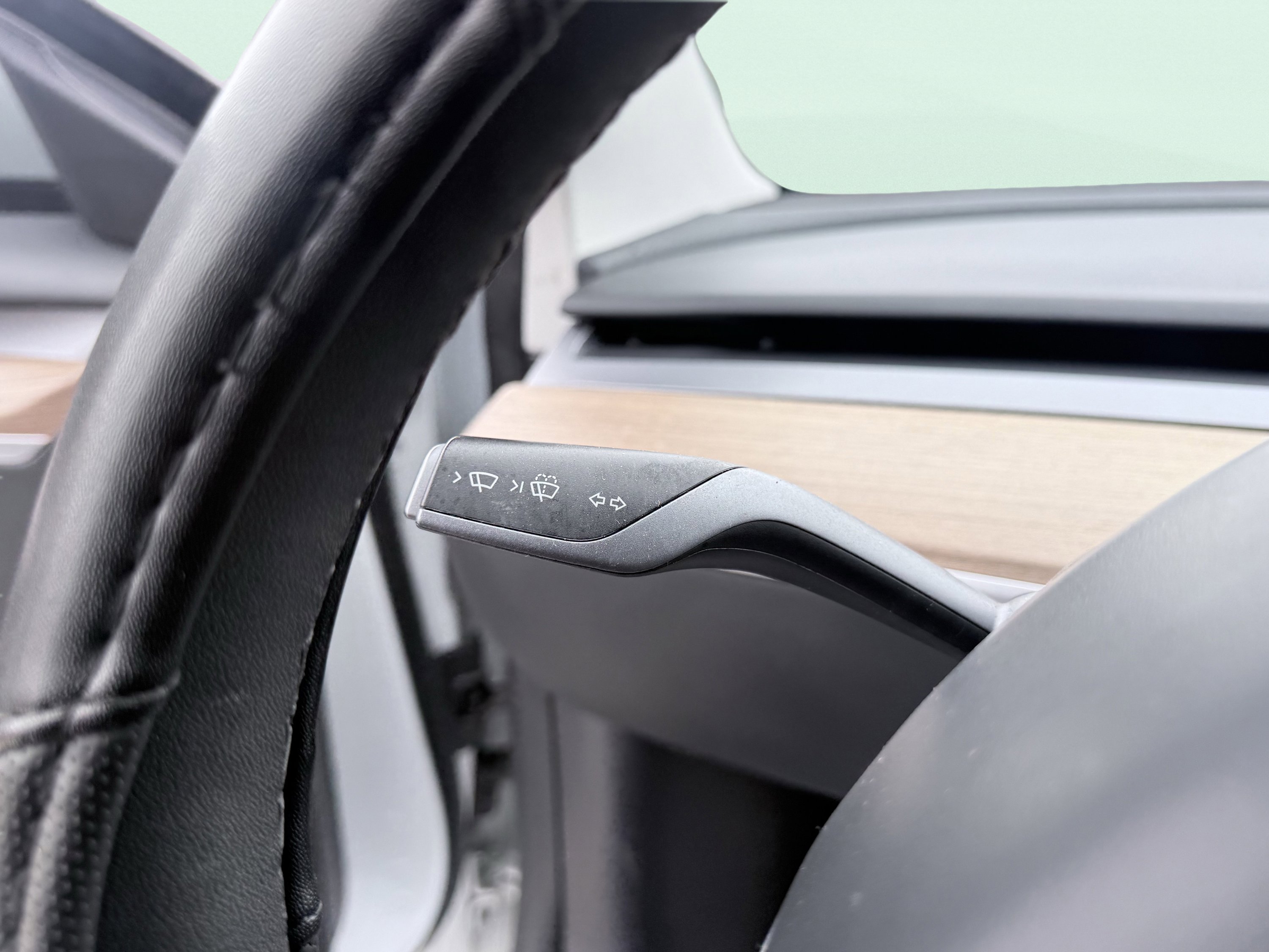 Used 2023 Tesla Model 3 Standard Range image 65