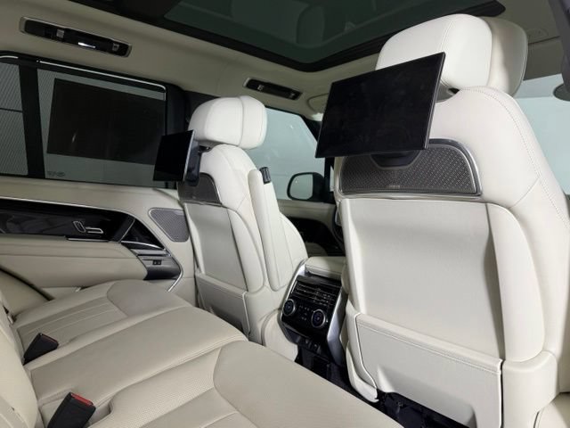 Certified 2025 Land Rover Range Rover Autobiography AWD/4WD image 30