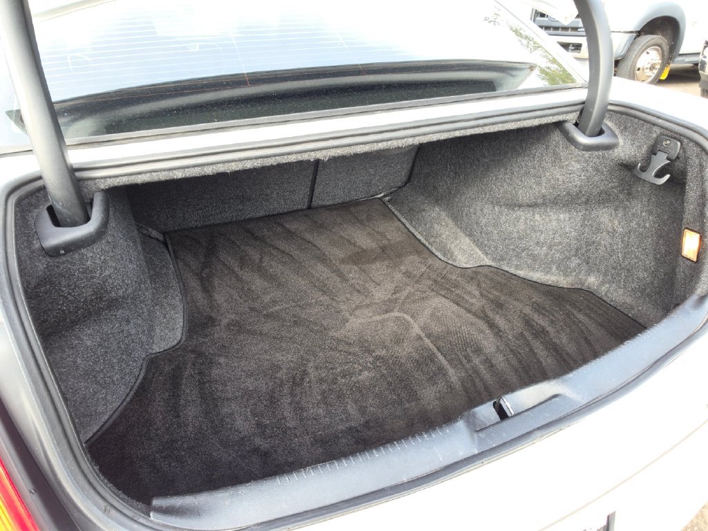 Used 2019 Chrysler 300 Limited AWD/4WD image 21