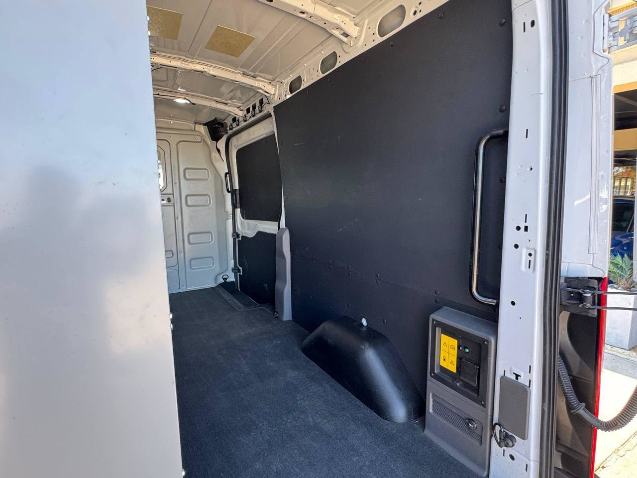 Used 2022 Ford E-Transit Medium Roof w/ Load Area Protection Package RWD image 17