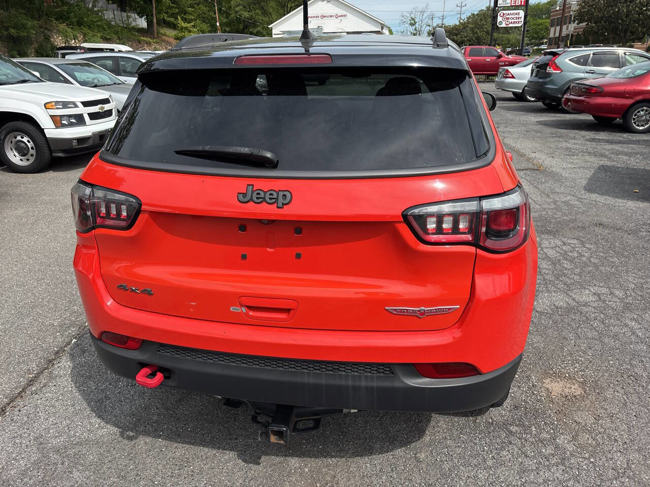 Used 2018 Jeep Compass Trailhawk w/ Navigation Group AWD/4WD image 11