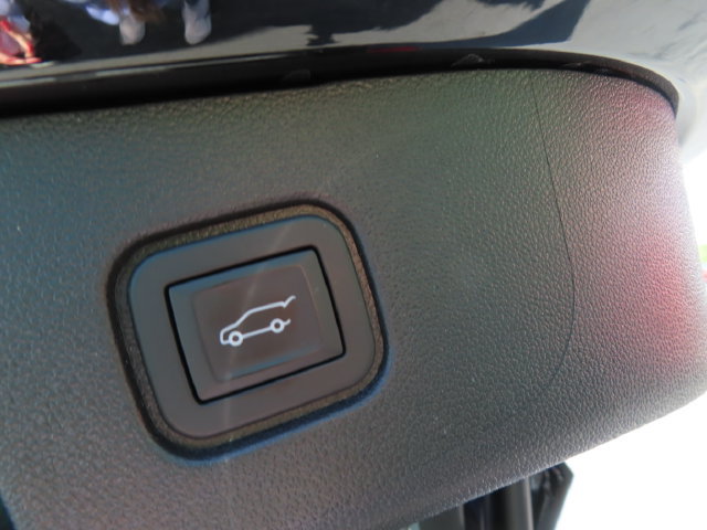 Certified 2025 Chevrolet Blazer EV RS AWD/4WD image 38