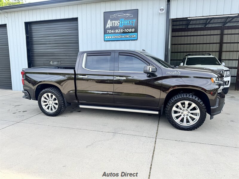 Used 2019 Chevrolet Silverado 1500 High Country w/ Technology Package AWD/4WD image 7