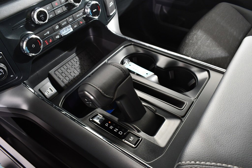 New 2025 Ford F150 XLT w/ Equipment Group 302A MID image 32