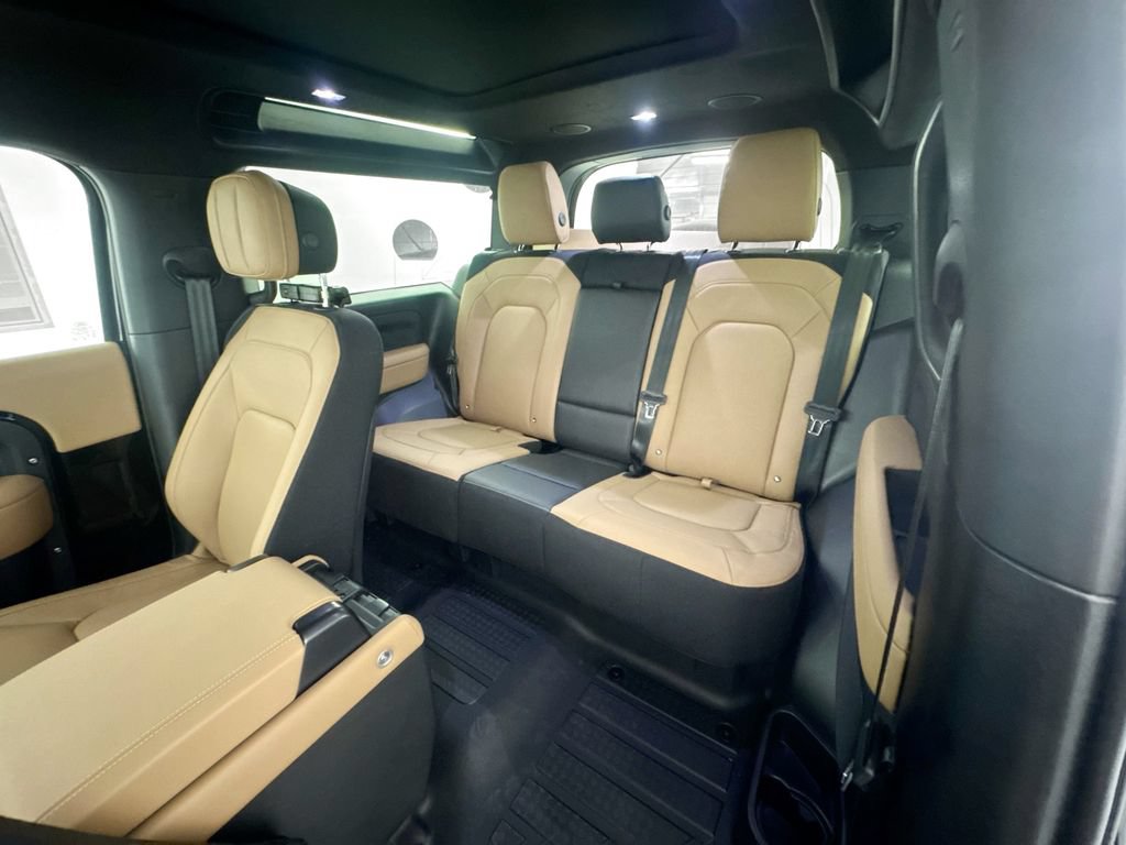 New 2026 Land Rover Defender 90 V8 AWD/4WD image 25