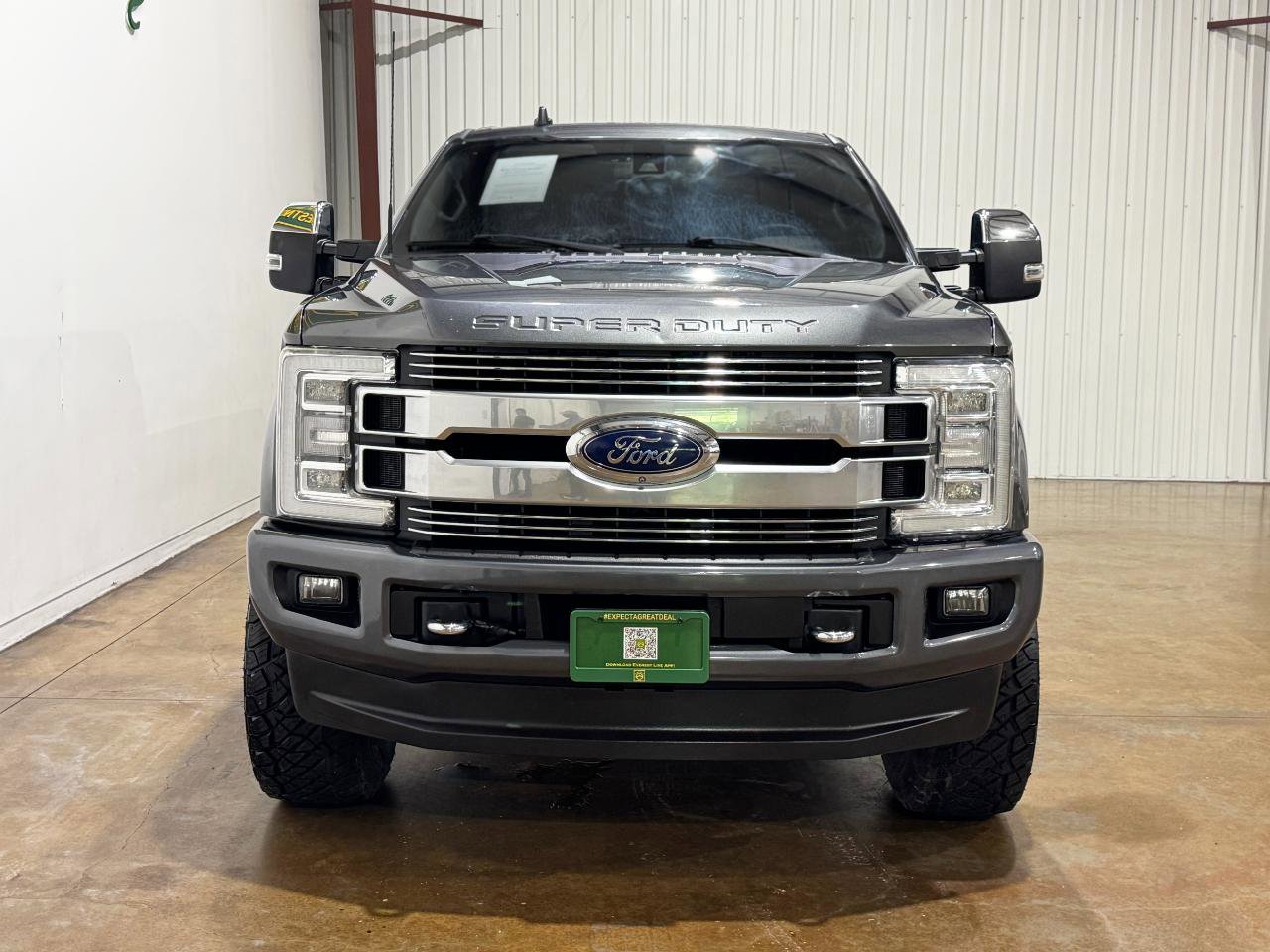 Used 2019 Ford F250 Platinum w/ Platinum Ultimate Package AWD/4WD image 3